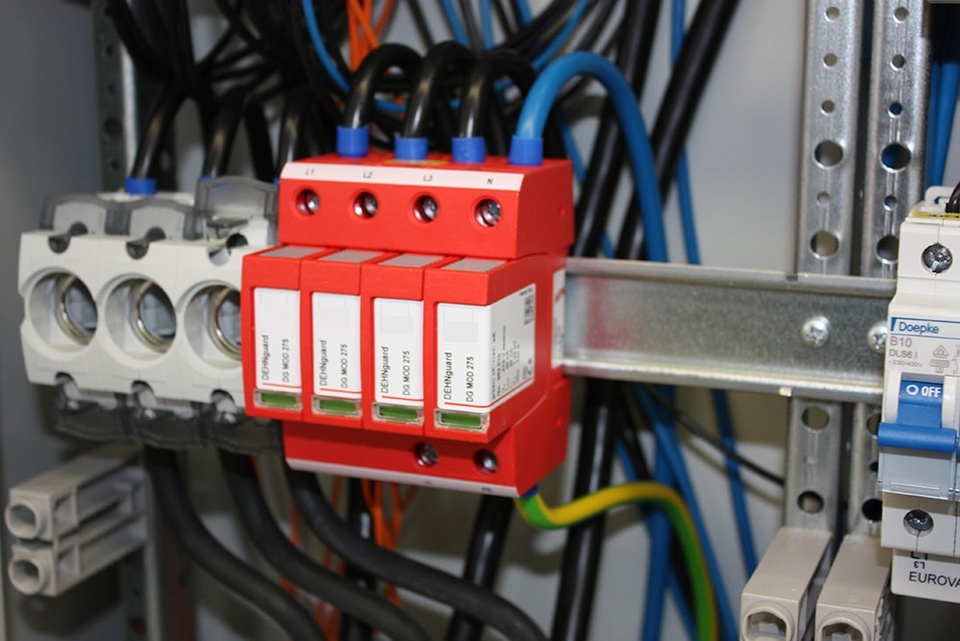 U berspannungsschutz bei Elektro Schäfer GmbH & Co.KG in Würzburg